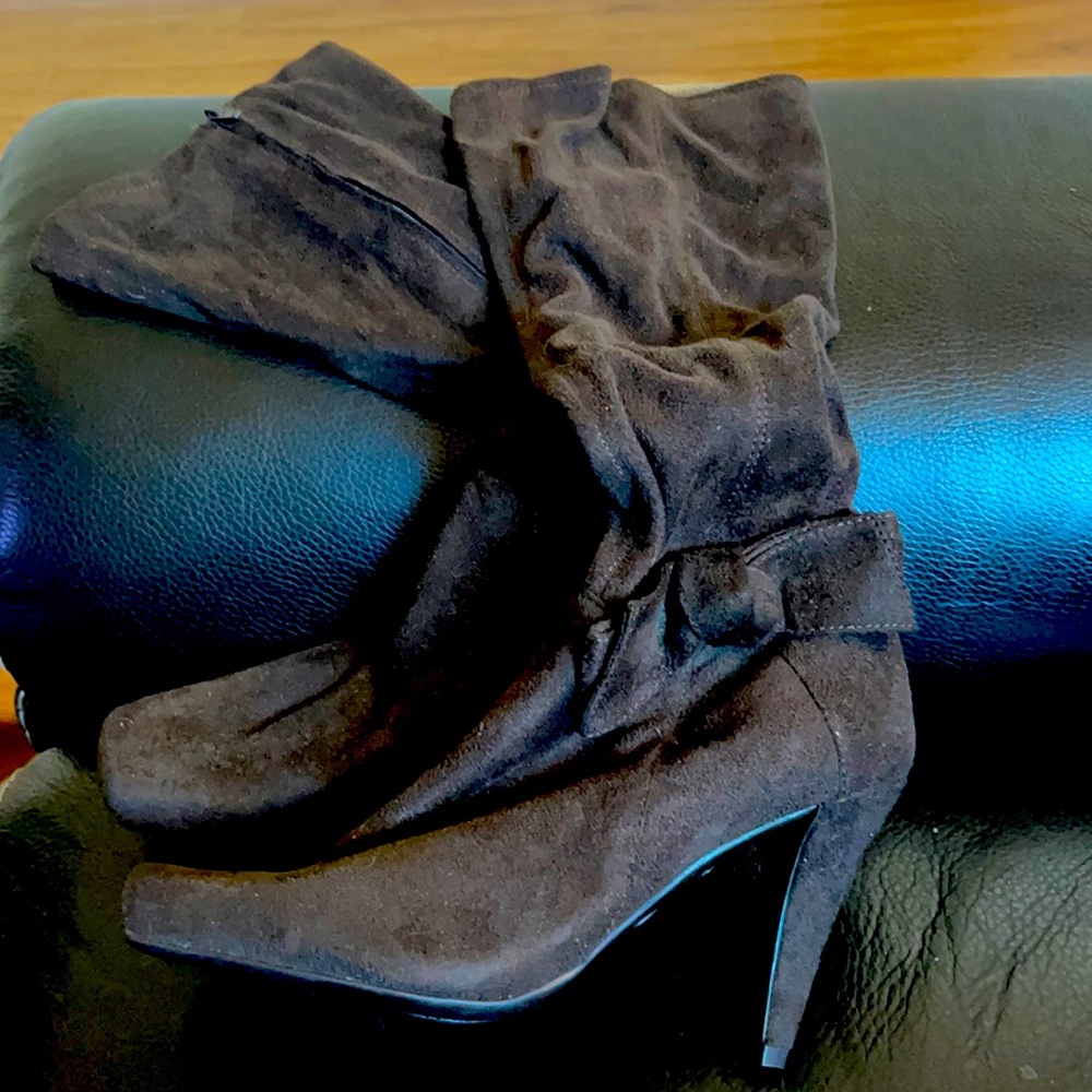 Jessica Simpson suede boots